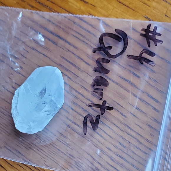 #4 Raw Quartz Crystal - Picture 7 of 7